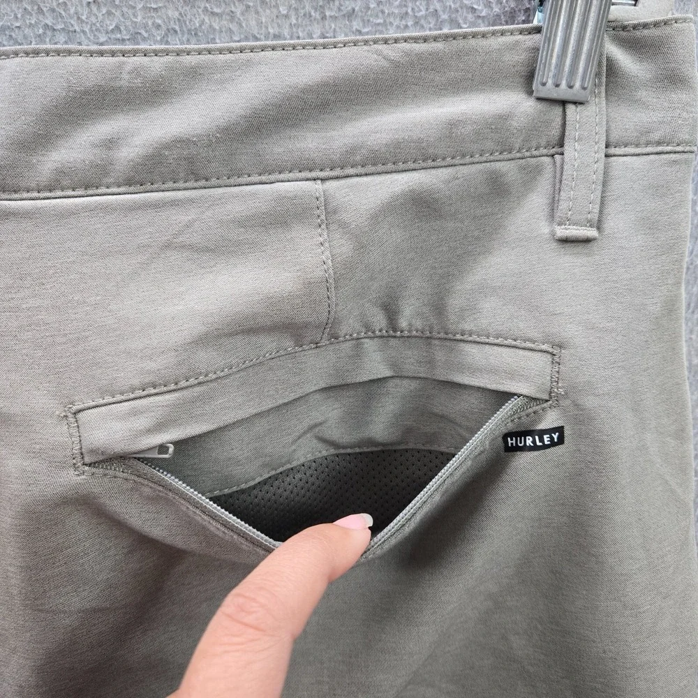 Hurley Men Shorts 34 Beige Chino Performance Skater Logo READ